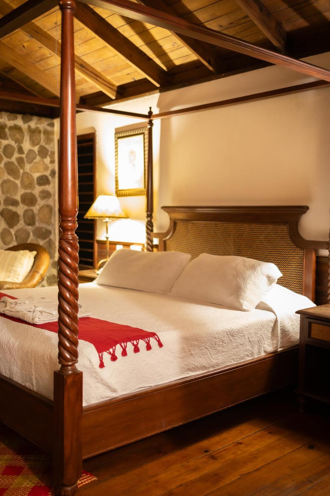 The Lodge & Spa At Pico Bonito El Pino Eksteriør bilde