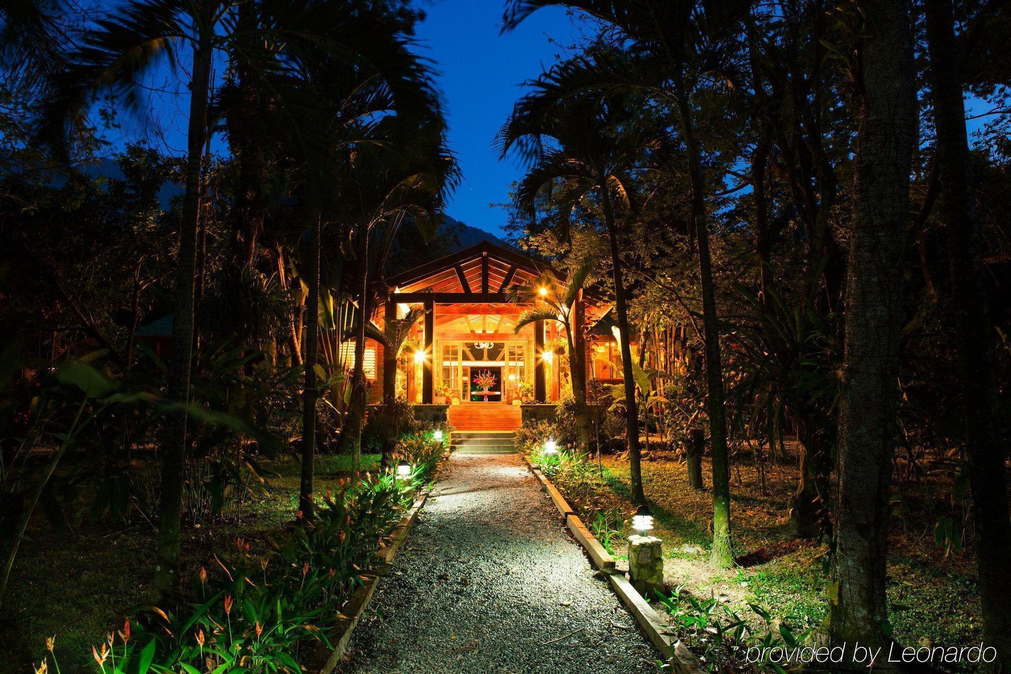 The Lodge & Spa At Pico Bonito El Pino Eksteriør bilde