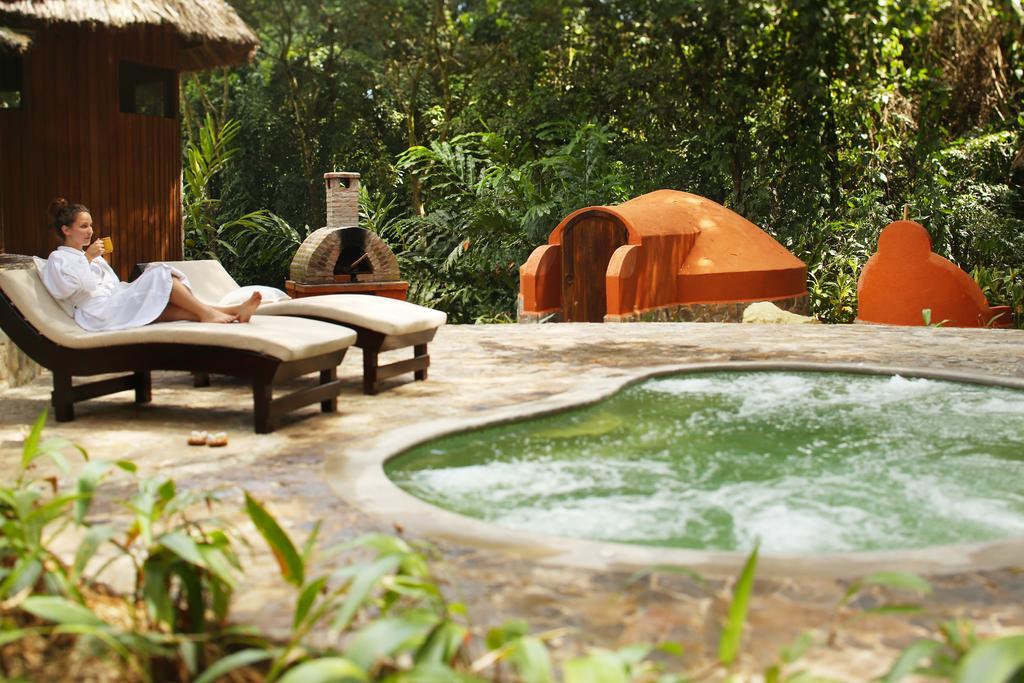 The Lodge & Spa At Pico Bonito El Pino Eksteriør bilde